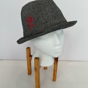 Mega Cap Stylish Black and Gray Herringbone Fedora Hat